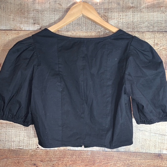 FOREVER21 Black Corset crop top with Puff Shoulder - Picture 4 of 6